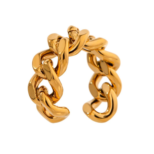 Demure Chain Ring