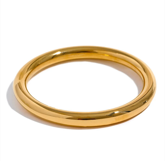 Demure Big Bangle