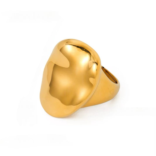 Demure Chunky Oval Ring